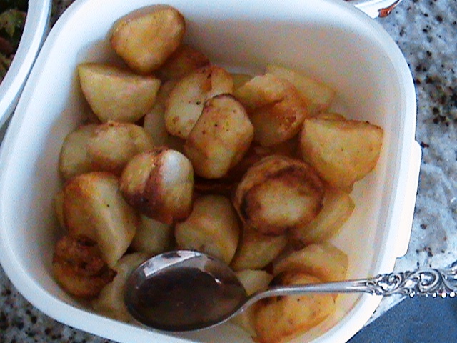 Crisp roast potatoes
